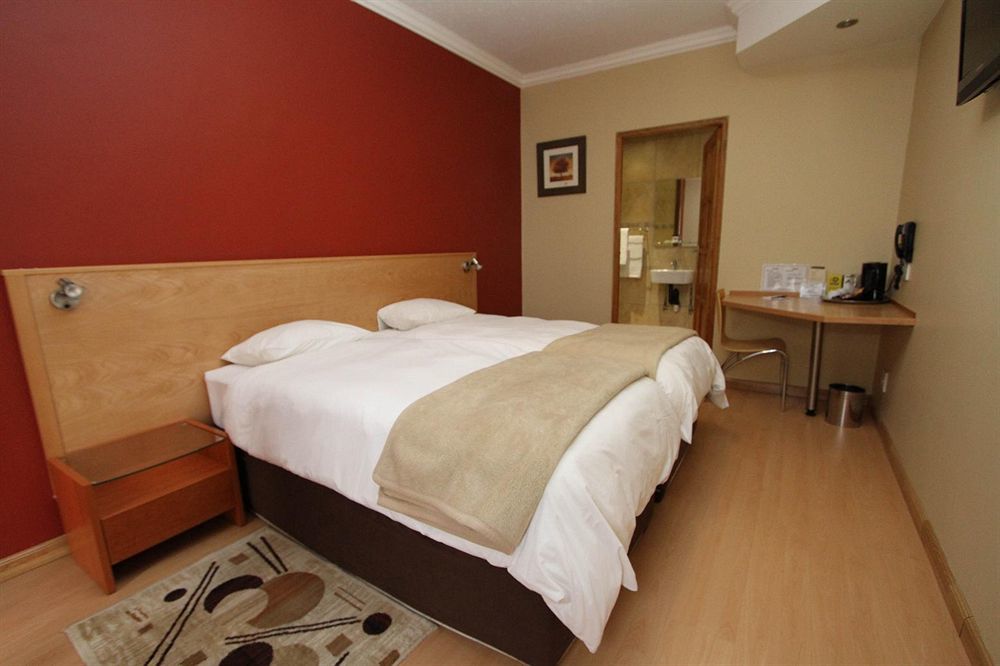 Europrime Hotel Boksburg Exterior foto